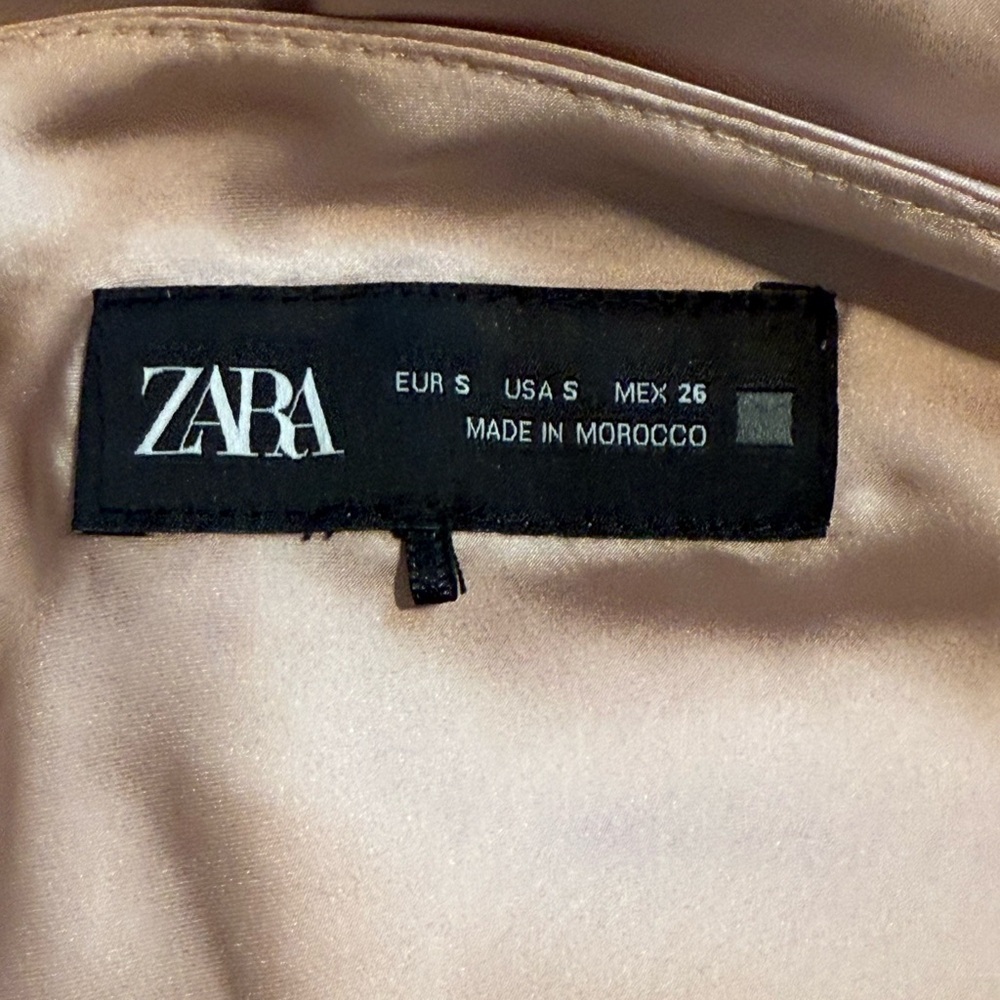 Zara Blush Satin Top - Picture 3 of 3